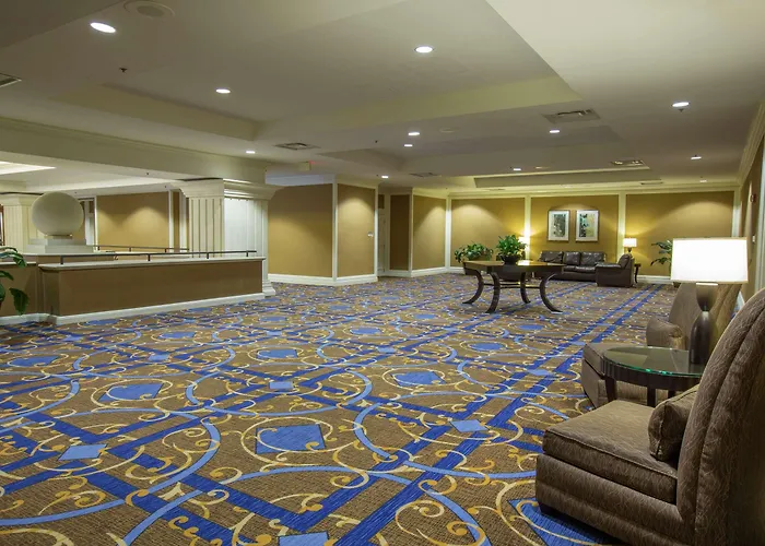 Doubletree By Hilton Chicago O'hare Airport-rosemont Hotel