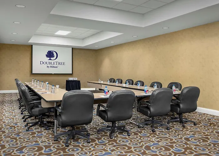 Doubletree By Hilton Chicago O'hare Airport-rosemont 4*