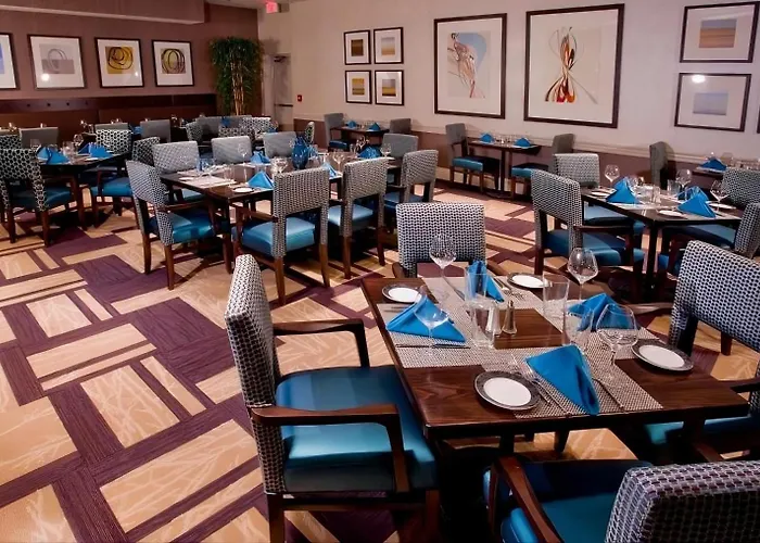 Hotel Doubletree By Hilton Chicago O'hare Airport-rosemont Rosemont